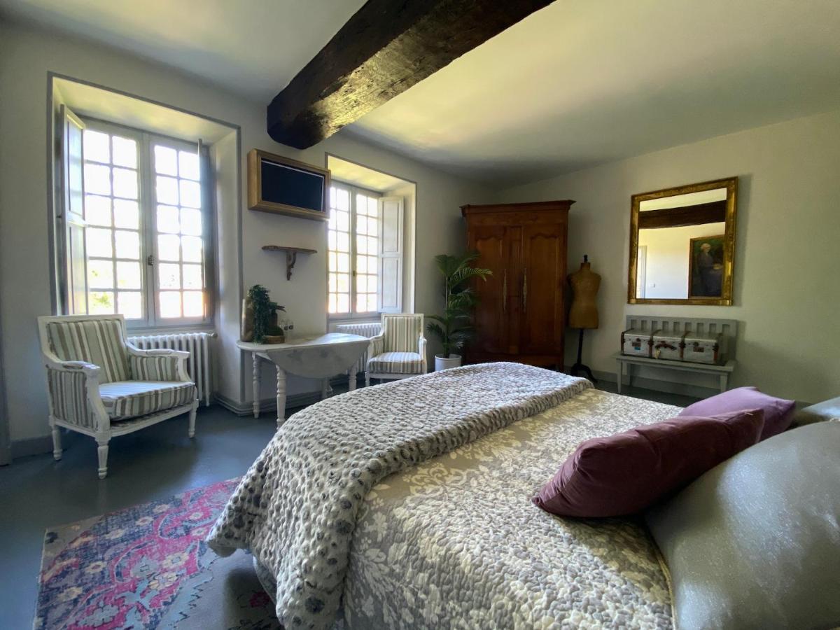 Le Petit Chateau De Sainte Colombe Bouges-le-Chateau Exterior photo